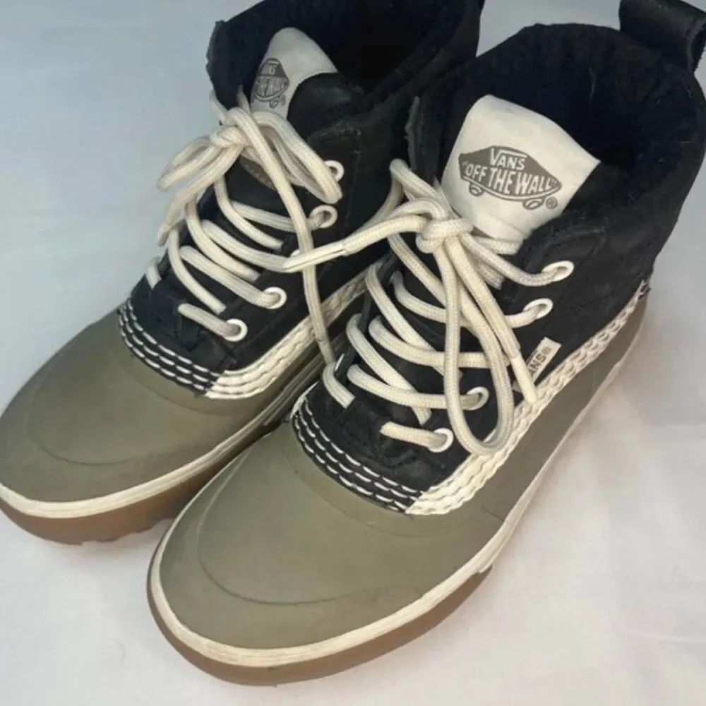 Vans multi Boots